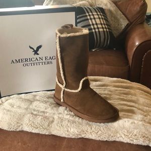 SOLD American Eagle warm fuzzy ugg-like boot